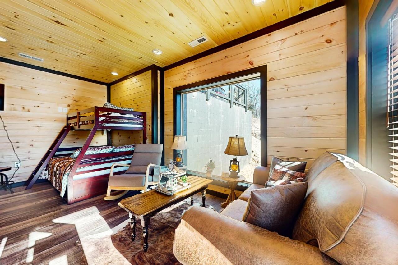 Villa Fiesta Hills Hideaway à Sevierville Extérieur photo